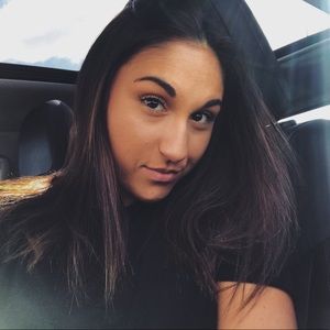 Meet your Posher, Maddie